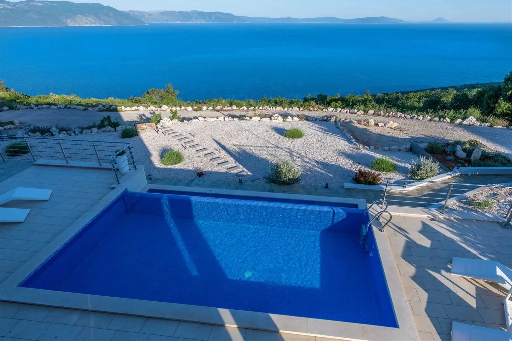 4-Bedroom House in Labin for up to 10 Guests