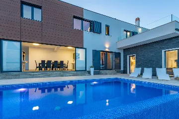 4-Bedroom House in Labin for up to 10 Guests