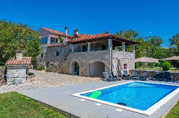House with Two Pools for Up to 11 in Pazin