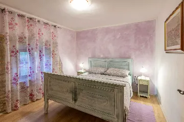 House with Two Pools for Up to 11 in Pazin