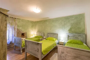 House with Two Pools for Up to 11 in Pazin