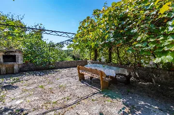 House with Two Pools for Up to 11 in Pazin