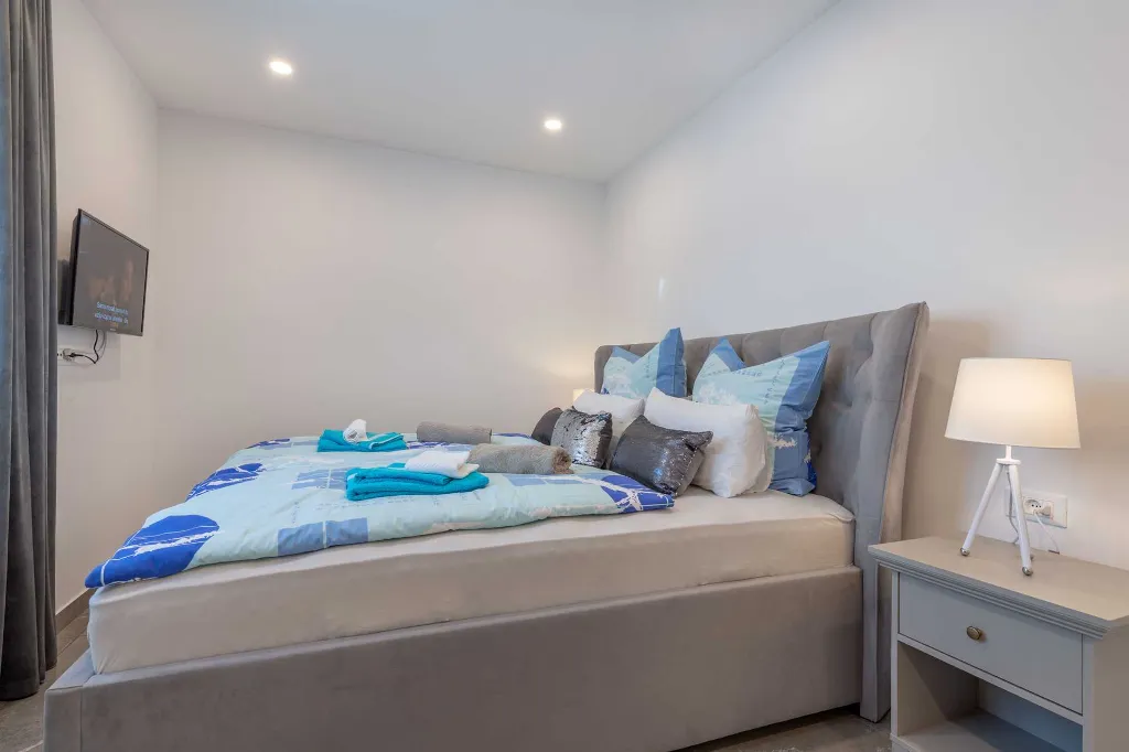 4-Bedroom House in Baderna