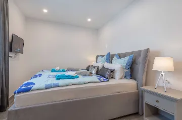 4-Bedroom House in Baderna