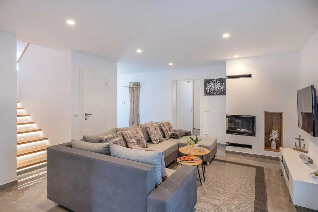 4-Bedroom House in Baderna
