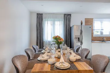 4-Bedroom House in Baderna