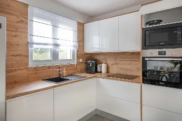 4-Bedroom House in Baderna