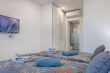 Villa with Pool in Bonaci for 8 Guests