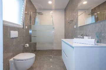 Villa with Pool in Bonaci for 8 Guests