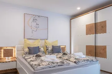 Villa with Pool in Bonaci for 8 Guests