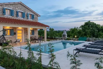 Villa for 5 in Labin with Pool