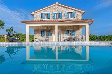 Villa for 5 in Labin with Pool