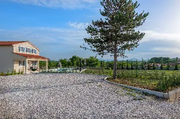 Villa for 5 in Labin with Pool