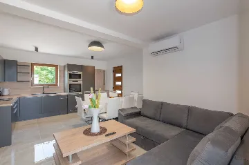 Sea View Villa for 10 in Sveti Lovreč Labinski