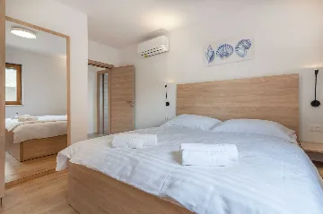 Sea View Villa for 10 in Sveti Lovreč Labinski