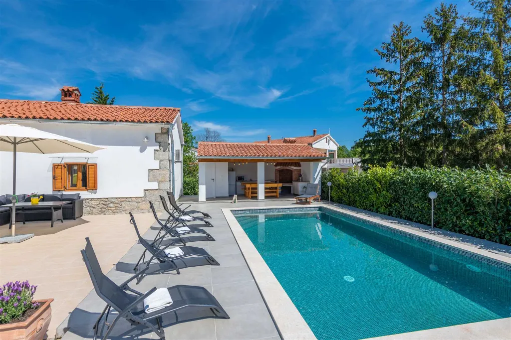 3-Bedroom Villa with Private Pool in Labin