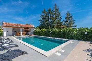 3-Bedroom Villa with Private Pool in Labin