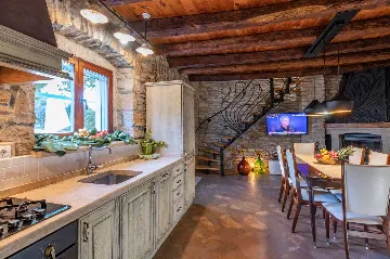 3-Bedroom Villa in Labin, 4 km from the Beach