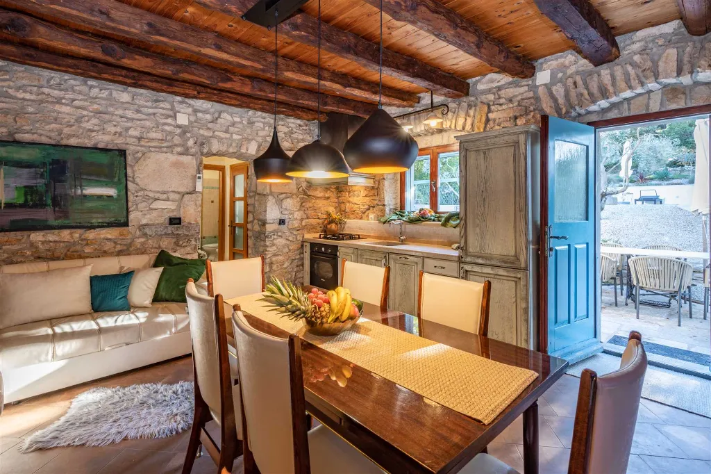 3-Bedroom Villa in Labin, 4 km from the Beach