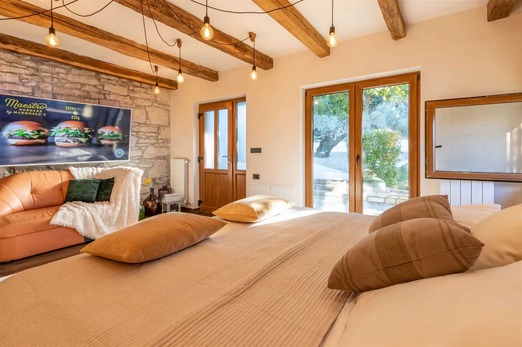 3-Bedroom Villa in Labin, 4 km from the Beach