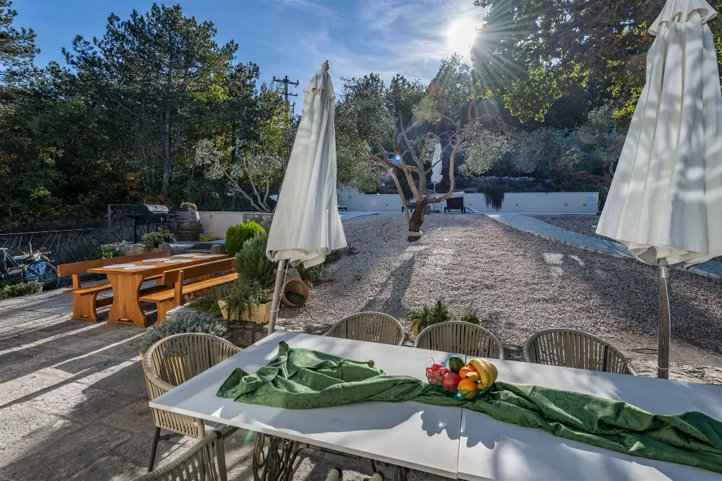 3-Bedroom Villa in Labin, 4 km from the Beach