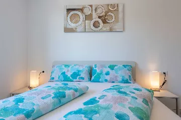 5-Bedroom Villa in Knapići for Up to 10 Guests