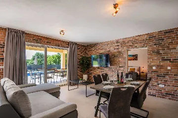 3-Bedroom Villa with Private Pool in Vinež