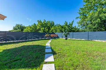 3-Bedroom Villa with Private Pool in Vinež