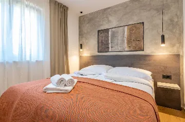 Modern 4-Bedroom Villa in Pićan with Private Garden