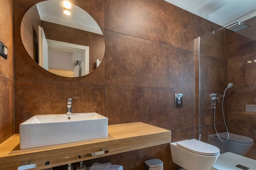 Modern 4-Bedroom Villa in Pićan with Private Garden