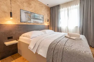 Modern 4-Bedroom Villa in Pićan with Private Garden