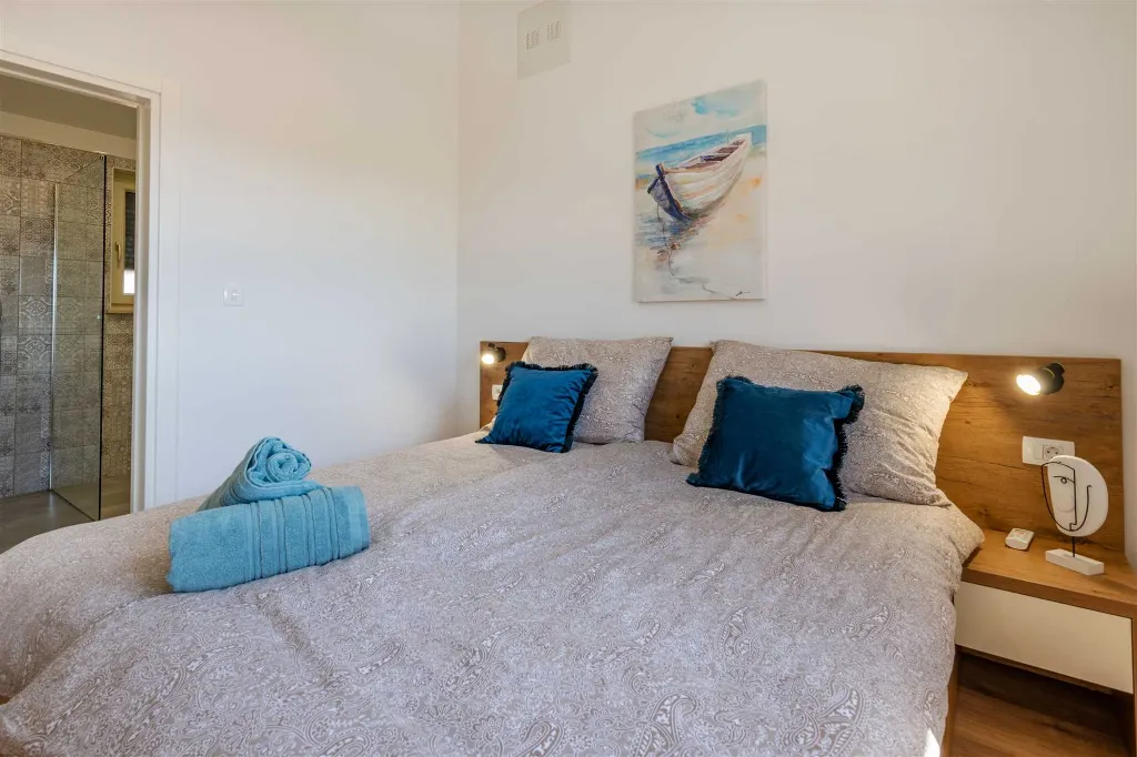 4-Bedroom Villa with Private Pool in Nedešćina