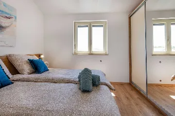 4-Bedroom Villa with Private Pool in Nedešćina