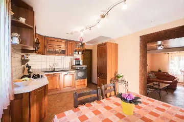 2-Bedroom Villa with Private Pool in Raša