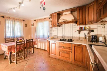 2-Bedroom Villa with Private Pool in Raša