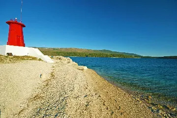 2-Bedroom Villa with Private Pool in Raša