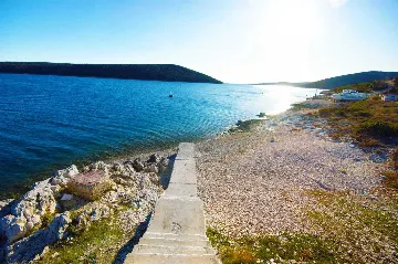 2-Bedroom Villa with Private Pool in Raša