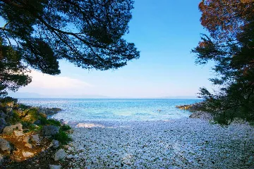 2-Bedroom Villa with Private Pool in Raša