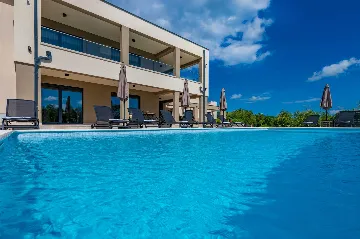 Raša Villa with Private Pool for Up to 18 Guests