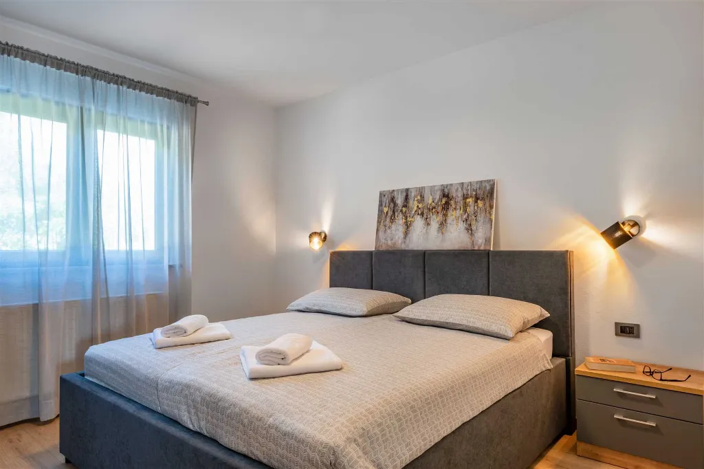 Raša Villa with Private Pool for Up to 18 Guests