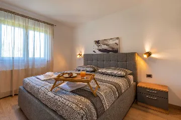 Raša Villa with Private Pool for Up to 18 Guests