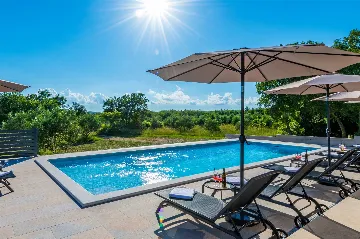 Raša Villa with Private Pool for Up to 18 Guests