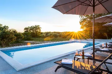 Raša Villa with Private Pool for Up to 18 Guests