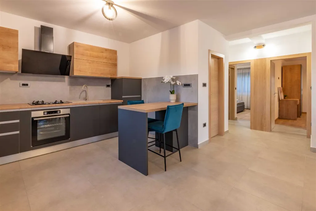 Raša Villa with Private Pool for Up to 18 Guests