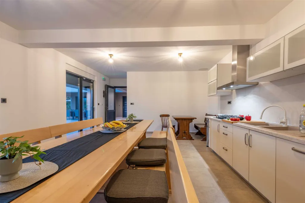 Raša Villa with Private Pool for Up to 18 Guests