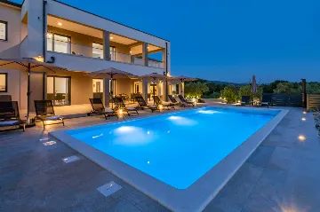 Raša Villa with Private Pool for Up to 18 Guests