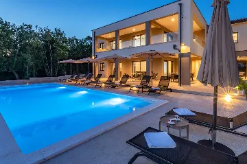 Raša Villa with Private Pool for Up to 18 Guests
