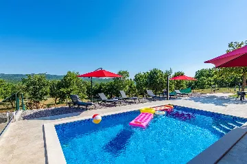 Apartment for 9 in Labin with Pool & Garden