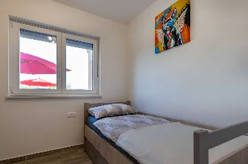 Apartment for 9 in Labin with Pool & Garden