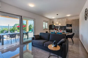 Apartment for 9 in Labin with Pool & Garden